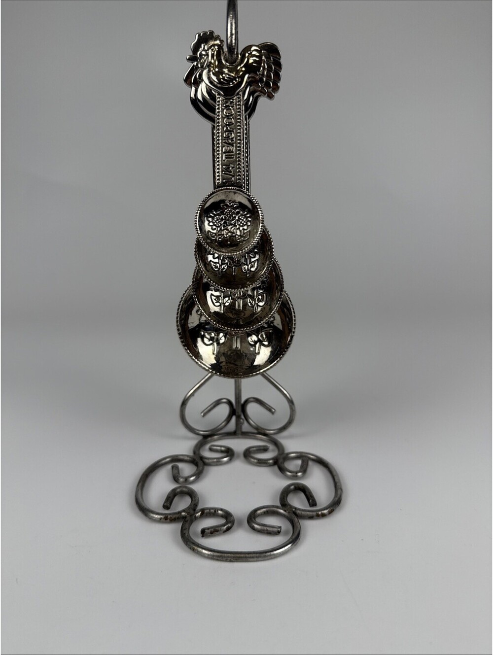 Vintage Pewter Rooster Sunflower Measuring Spoons Set With Stand Farmhouse